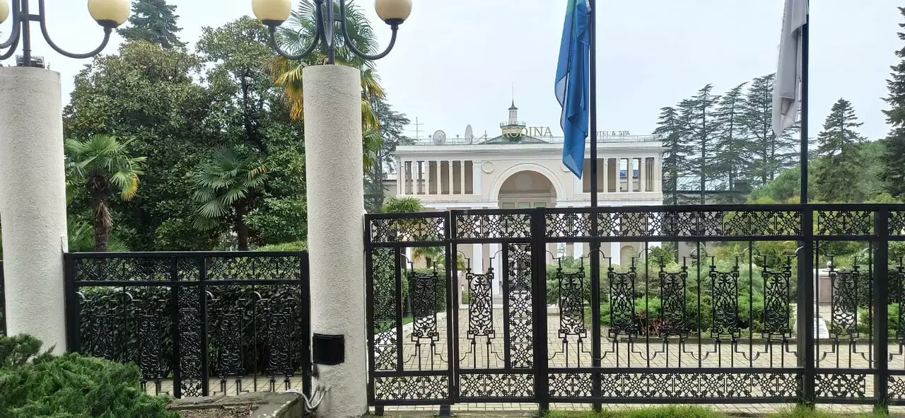 Дороже всего отдых обойдется в Rodina Grand Hotel & SPA, за который придется заплатить 3,6 миллиона рублей