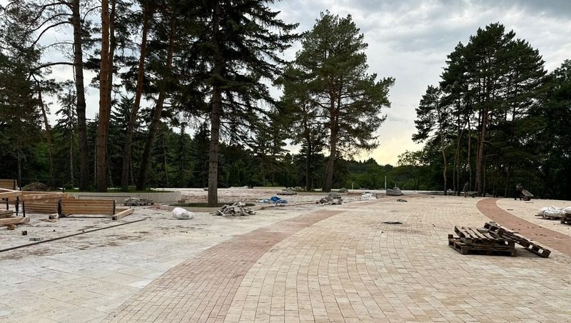 LED-экран и сцена появятся в Комсомольском парке Кисловодска