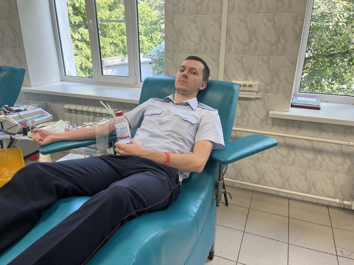На Ставрополье сотрудники полиции и общественники стали донорами крови  Ставрополь (Кавказ)3