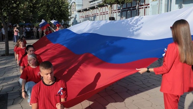 Парад национальностей и лазерное шоу подготовили на Кавминводах ко Дню России