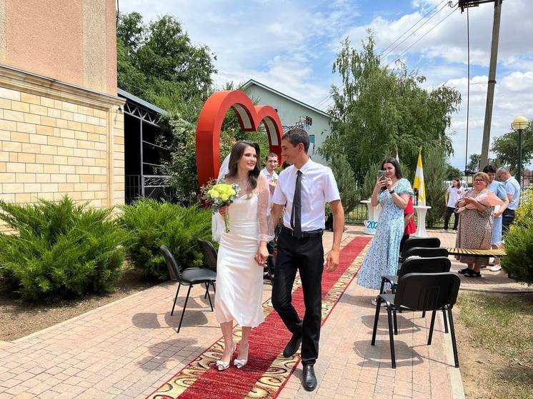 В Апанасенковском округе дали старт летнему свадебному сезону