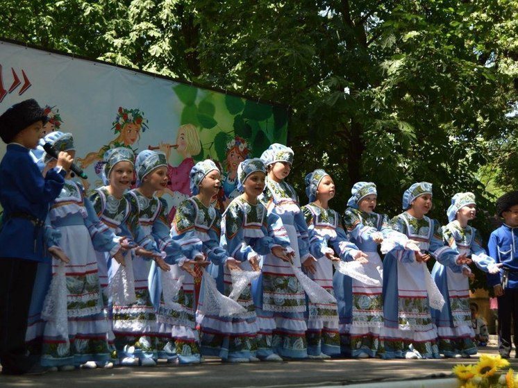 В Георгиевском округе прошел фестиваль обрядовой культуры «Троицкий хоровод»