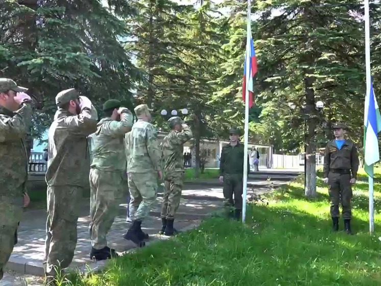 В Нальчике открыли молодёжный военно-патриотический лагерь «Авангард»