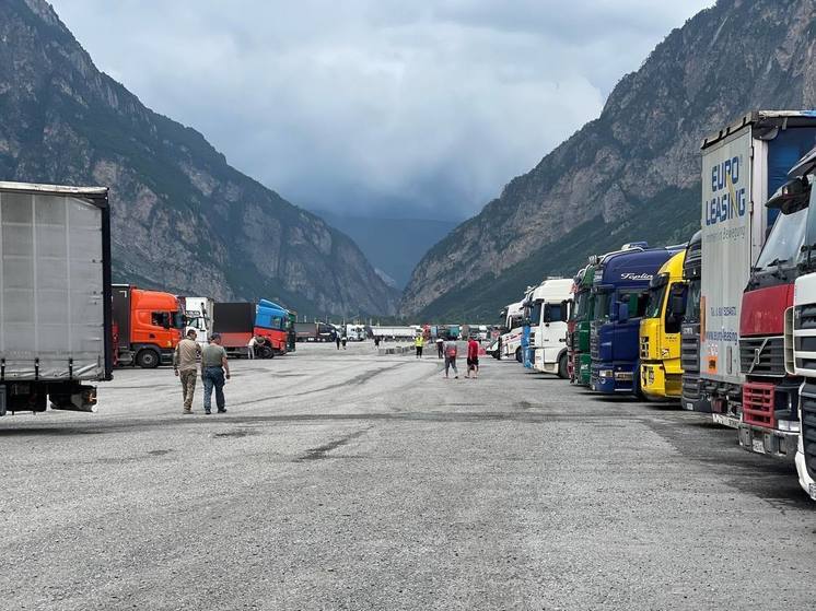 В Осетии обсуждают включение «Верхнего Ларса» в транспортный коридор «Север – Юг»