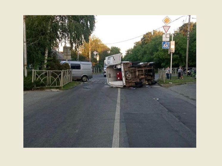 В Ставрополе скорая помощь попала в ДТП, пострадал пациент