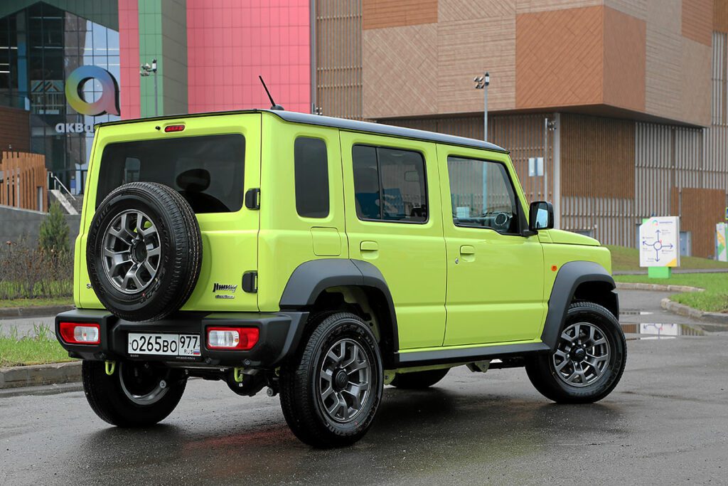 Хардкор-кафе на четверых: тест 5-дверного Suzuki Jimny за 4,3 млн рублей