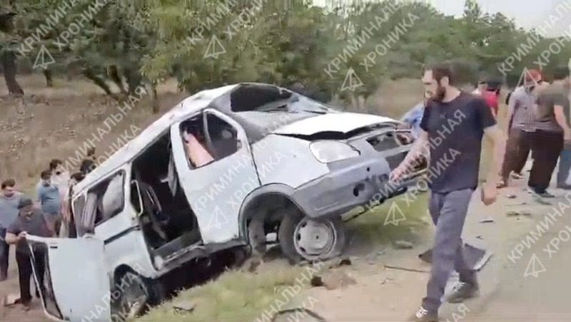 Пятилетний мальчик погиб при столкновении легковушки и маршрутки в Дагестане