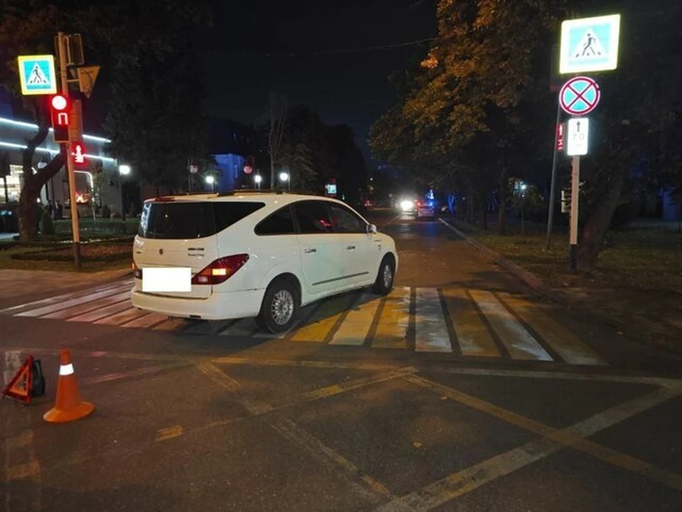 В Ставрополе автомобилист сбил велосипедиста на пешеходном переходе0