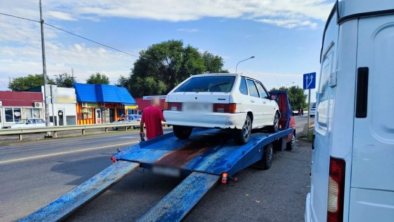 Автомобили двух ставропольцев арестовали за неоплату 109 штрафов от ГИБДД