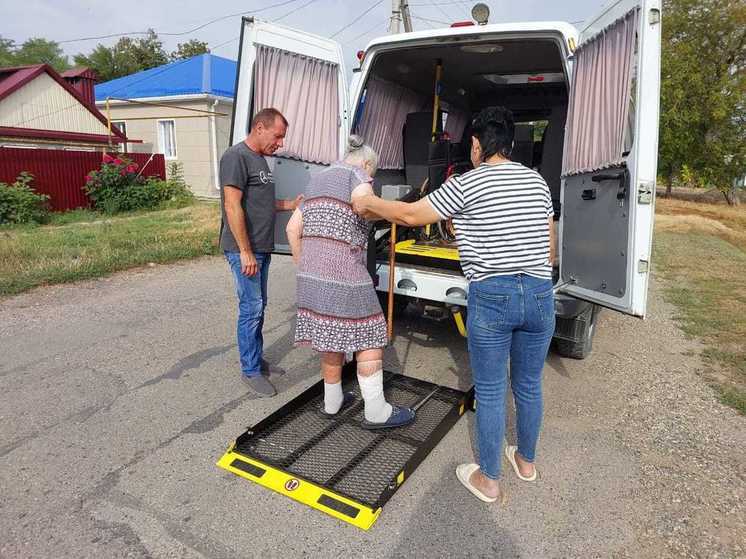 Более 14,3 тысячи сельчан Ставрополья получили услуги социальных мобильных бригад