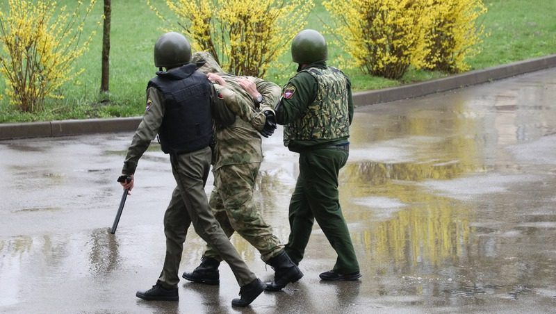 Ещё троих парней задержали за подготовку терактов в Махачкале