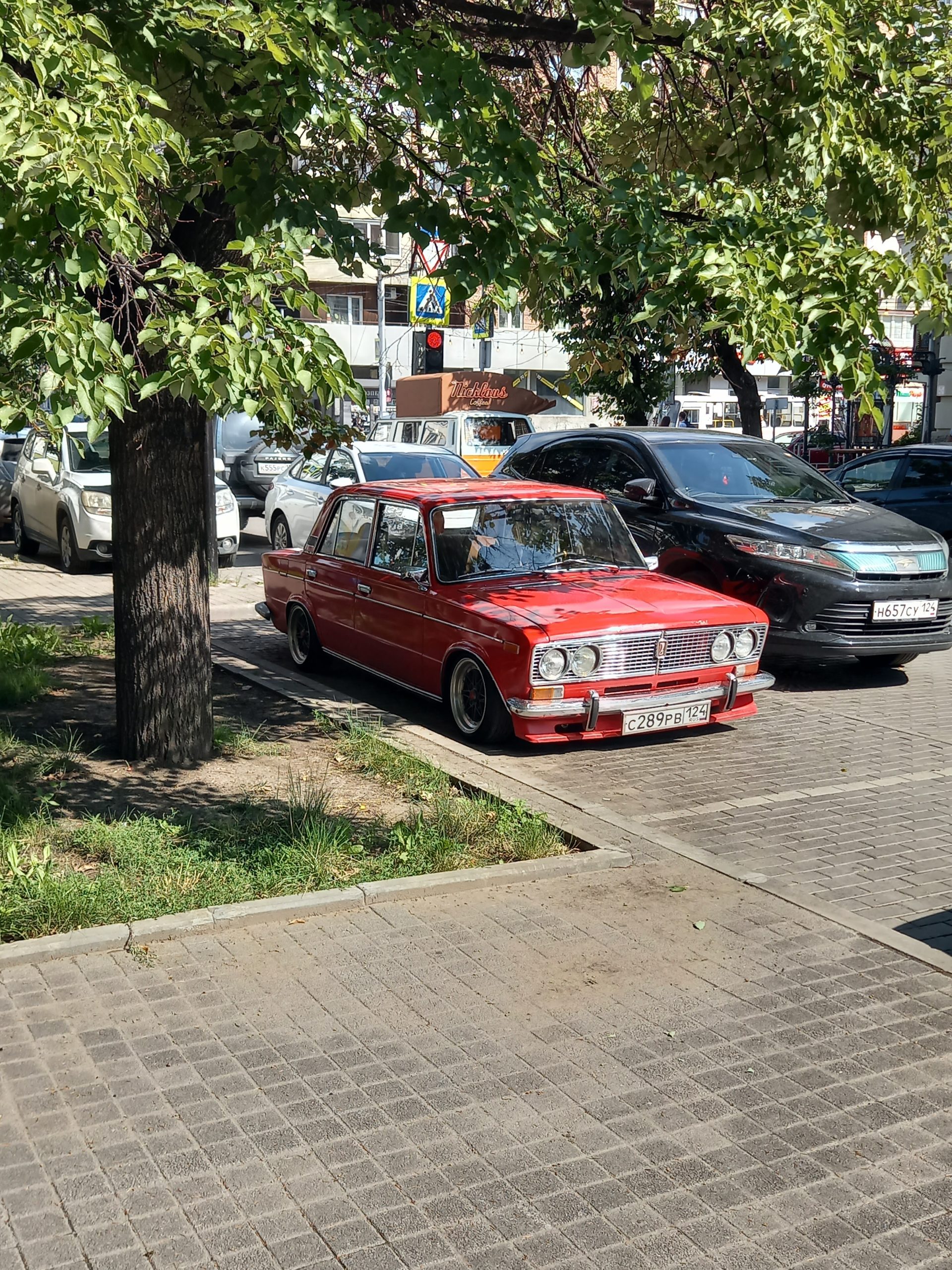 Назван самый популярный автомобиль с пробегом в России – это древние «Жигули-семерка»