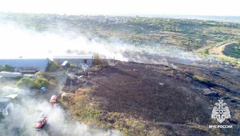 Пожар локализовали в районе Старомарьевского шоссе в Ставрополе