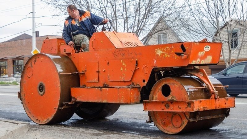 Ремонт трёх улиц завершается в Изобильном