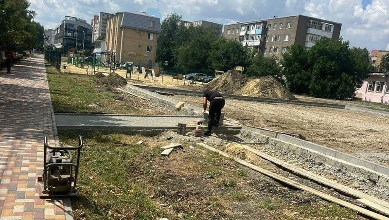 Систему отвода воды оборудовали на двух будущих парковках в Ставрополе