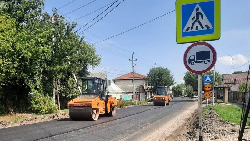 В Предгорном округе завершили разравнивание асфальта на двух улицах