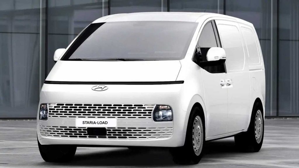 В Россию привезли  «космические» фургоны Hyundai Staria Load: сколько они стоят