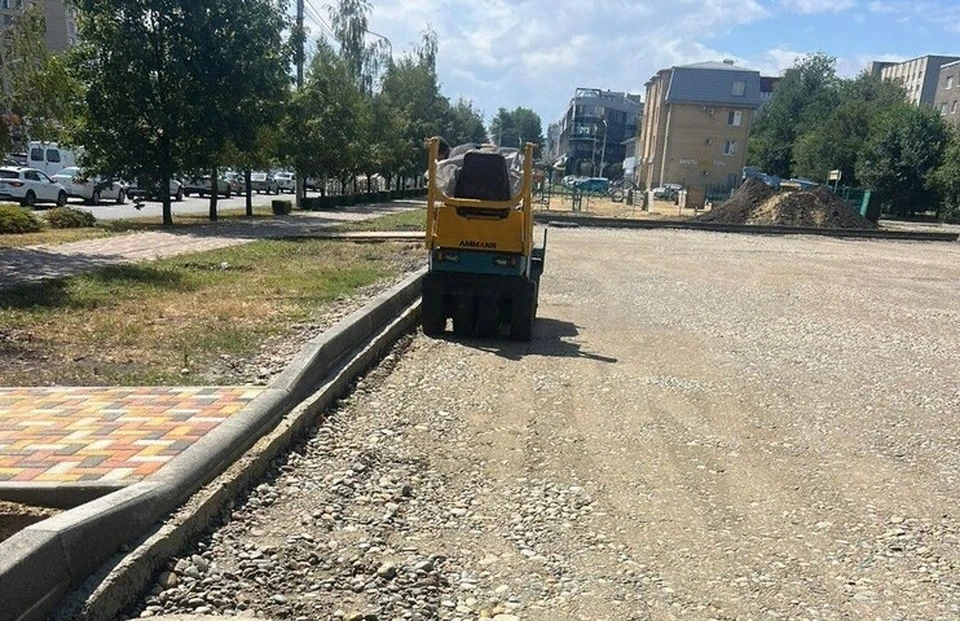 В Ставрополе строят новые парковки на улице Доваторцев0