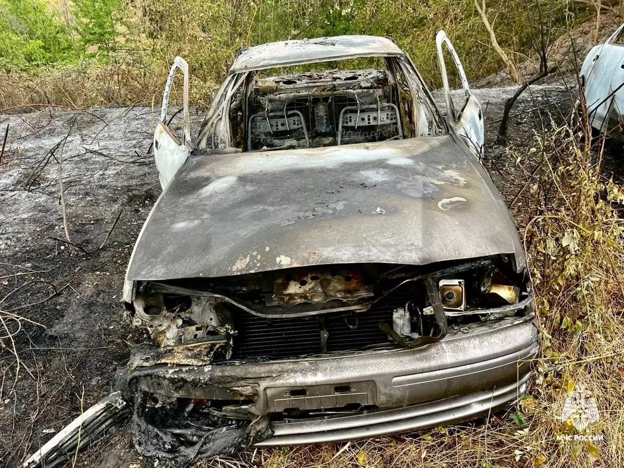 Житель Ставрополья случайно сжег чужие автомобили2