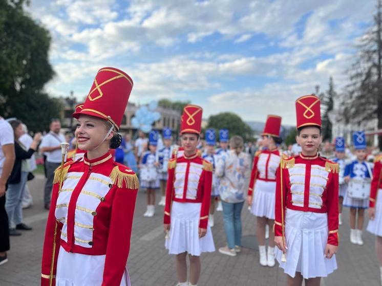 Ежегодный парад «Кисловодская капелька» прошёл в День города-патриота