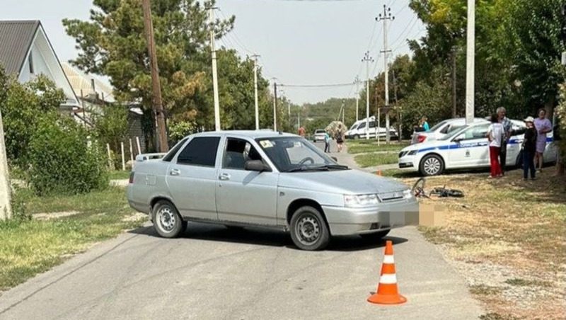 Шестилетний велосипедист попал под колёса машины в Будённовском округе