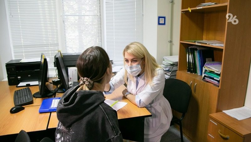 Специалисты краевой больницы провели выездной приём в ставропольском селе