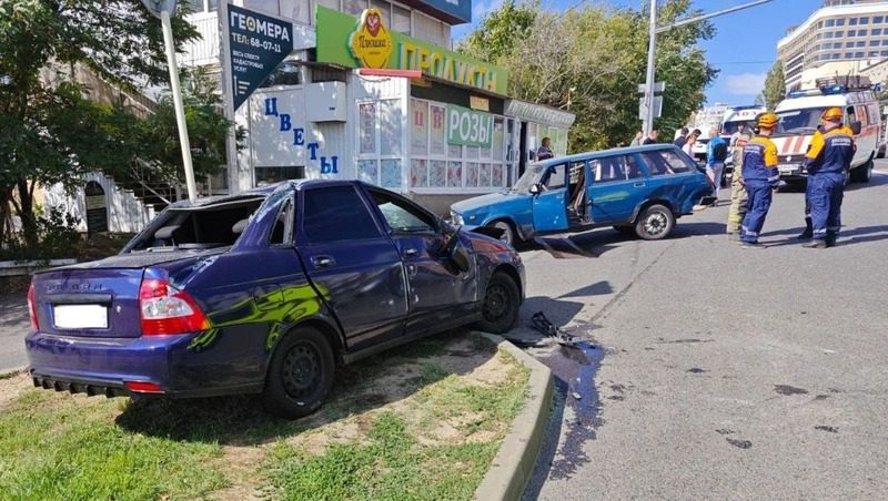 Три автомобиля столкнулись в центре Ставрополя