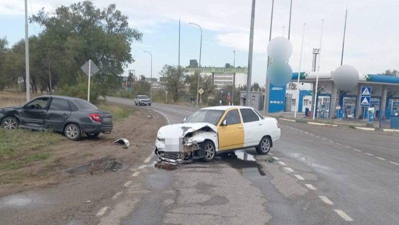 Три человека пострадали в аварии в Светлограде