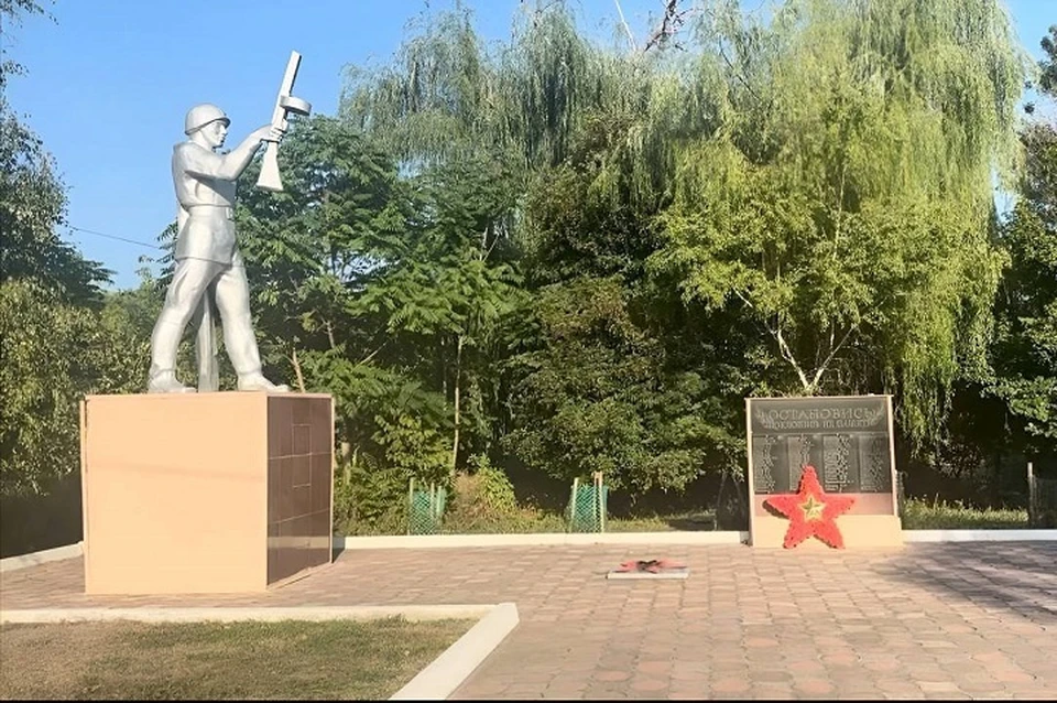 В станице на Ставрополье облагородят территорию у памятника односельчанам0