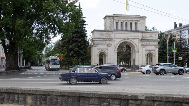 Администрация Ставрополя взяла на контроль поручения губернатора с прямой линии