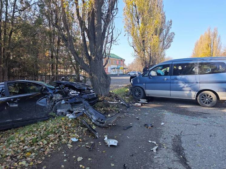 В Пятигорске 24-летний водитель устроил ДТП, вылетев на «встречку», два человека пострадали