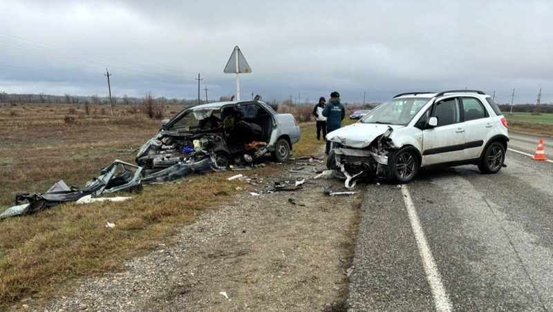 Два водителя пострадали в лобовом столкновении в Изобильненском округе