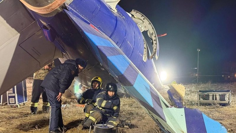 Летевший из Баку в Грозный самолёт мог упасть из-за внешнего воздействия