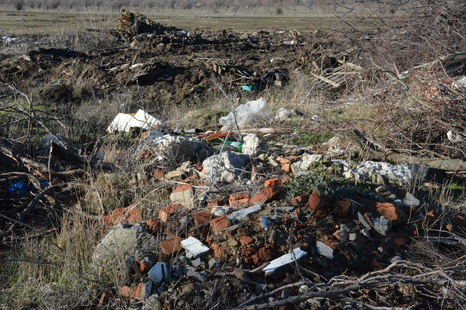 Незаконную свалку на площади 1,3 гектара обнаружили на Ставрополье0