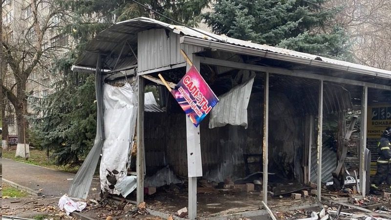 В Минводах сгорел ларёк с пиротехникой