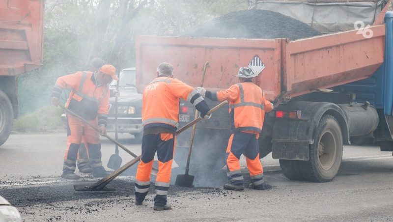 В Предгорном округе к июлю 2025 года по поручению губернатора обновят дорогу