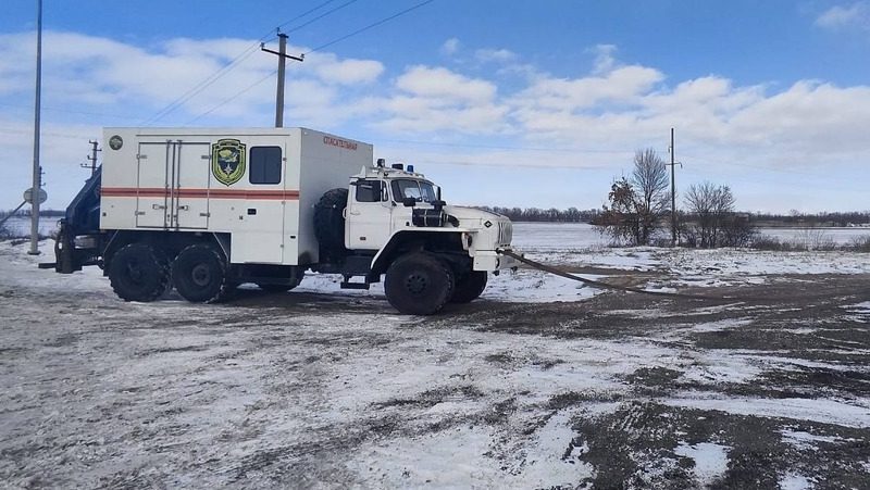 Водитель иномарки врезался в деревья на ставропольской трассе