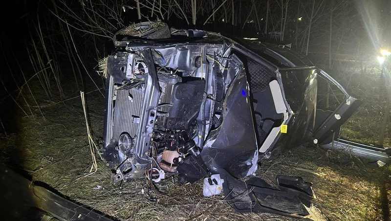 Водителя и пассажира госпитализировали с травмами после ДТП на Ставрополье