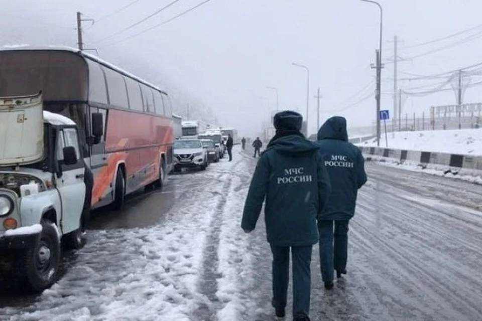 Военно-Грузинскую дорогу закрыли из-за непогоды для всех видов транспорта0