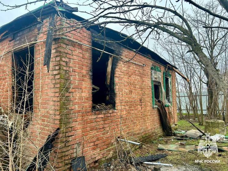 На Ставрополье отец спас семью при пожаре