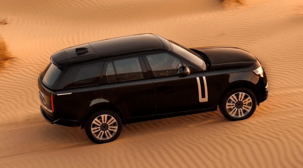 Первый в истории электрический Range Rover: 800-вольтовая архитектура, сверхбыстрая зарядка и полный привод. Фото и подробности