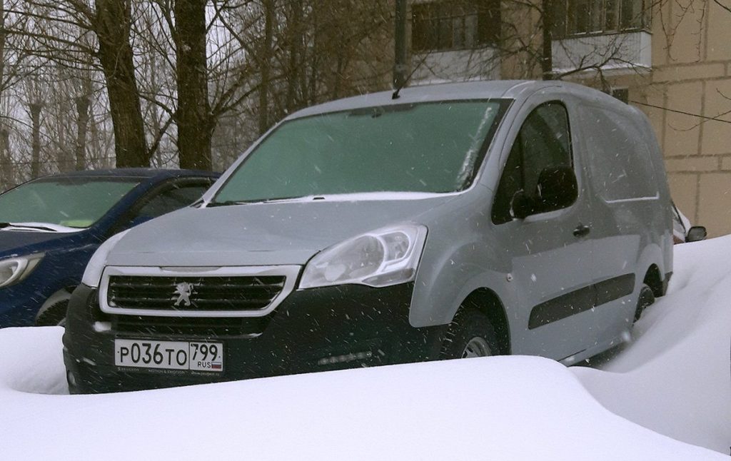 В Калуге возобновят выпуск «убийцы Ларгуса»: на заводе уже началась сварка кузовов Peugeot Partner