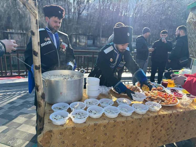 В Железноводске раздали более двух тысяч порций рождественской кутьи