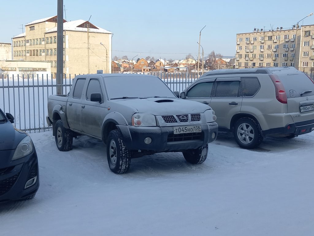 «Буду ездить, пока не развалиться»: россияне не спешат расставаться со старыми автомобилями