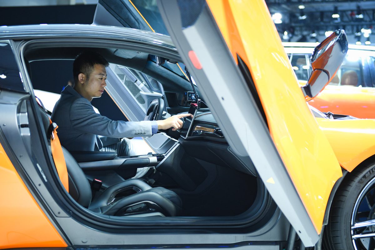 China's auto industry accelerates toward intelligent transformation -  Chinadaily.com.cn