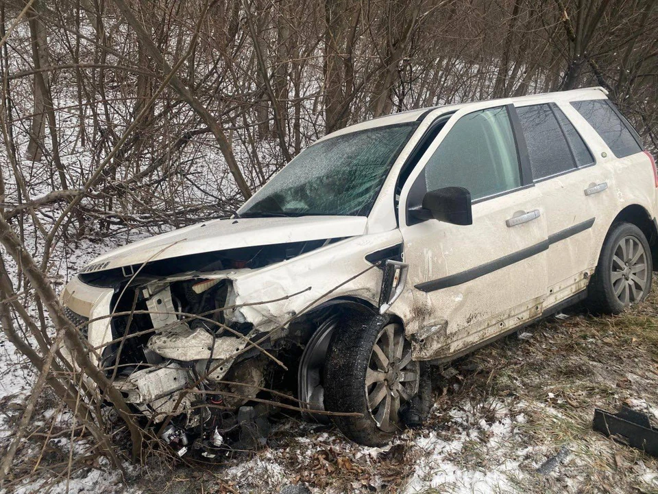 Пять человек пострадали в лобовой аварии на трассе Ставрополья0