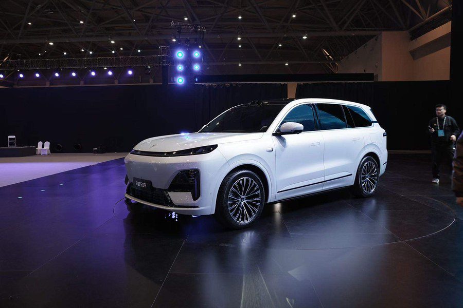 Представлен роскошный конкурент «Лисяна» от Changan: премьера новой модели Deepal S09