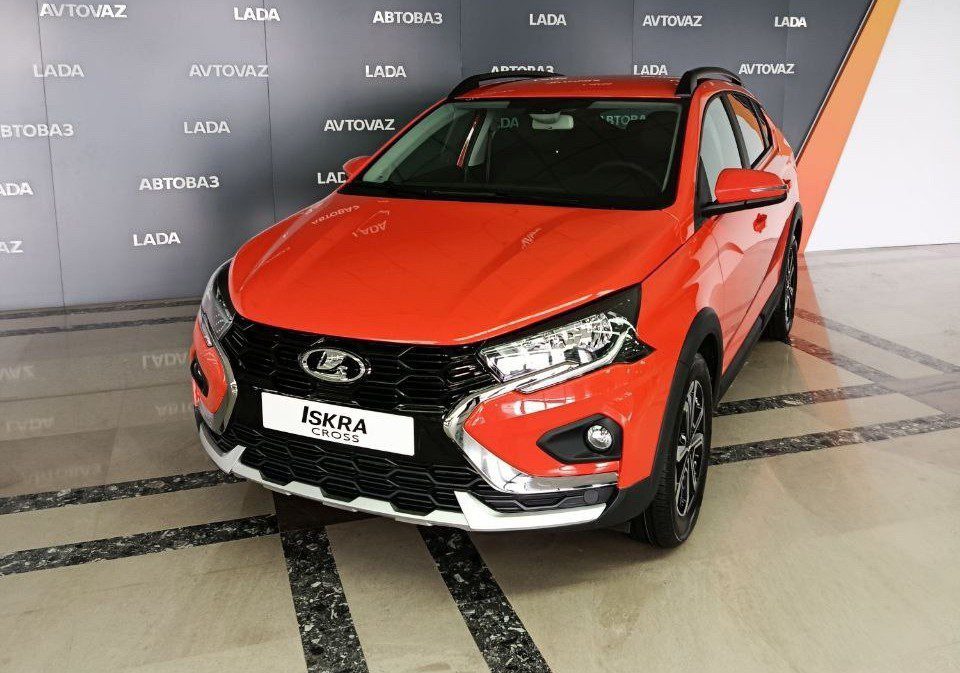 Представлена Lada Iskra Cross: как выглядит и сколько будет стоить самая дорогая «Искра»