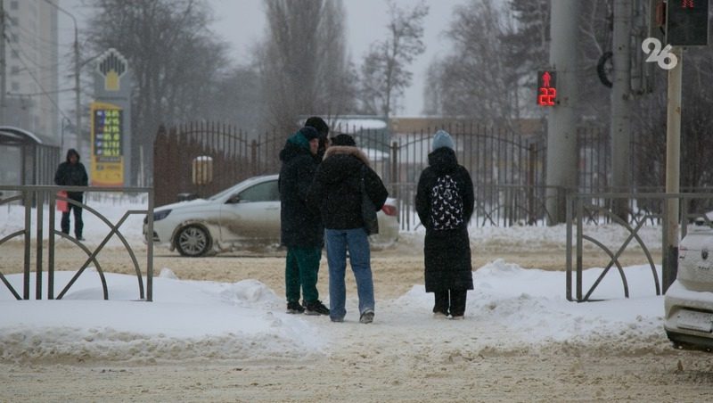 Снег, ветер и гололëд осложняют дорожную обстановку в Ставропольском крае