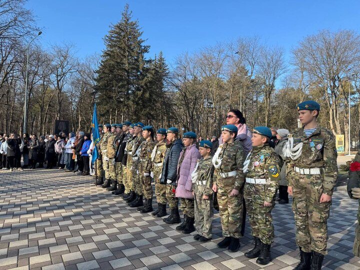 В Ессентуках почтили память воинов-интернационалистов  Ставрополь (Кавказ)1